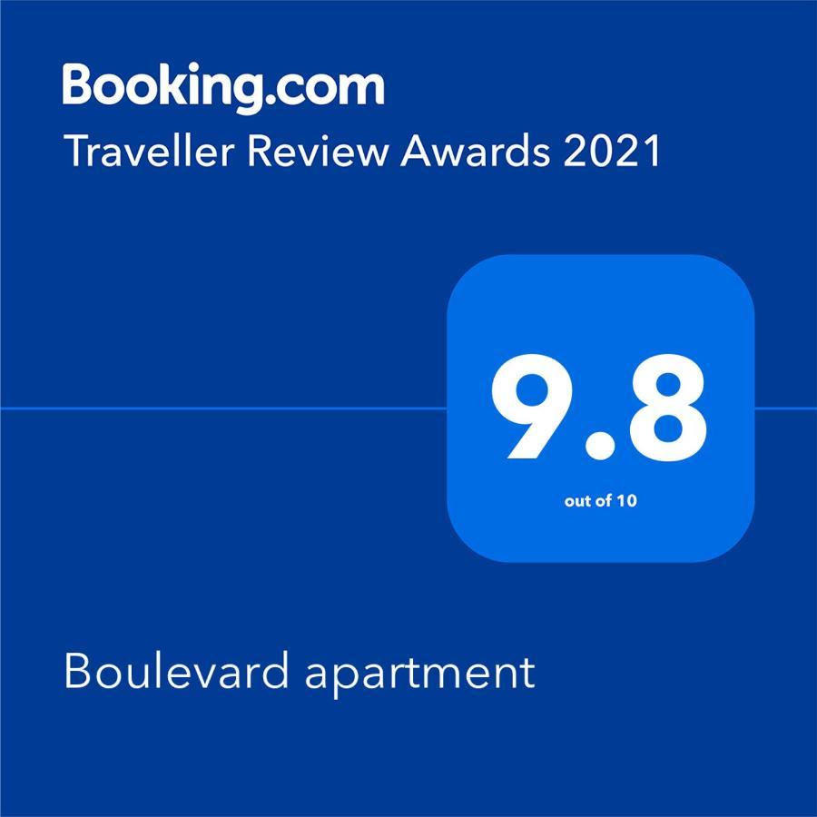 Boulevard Apartment บาทูมิ ภายนอก รูปภาพ
