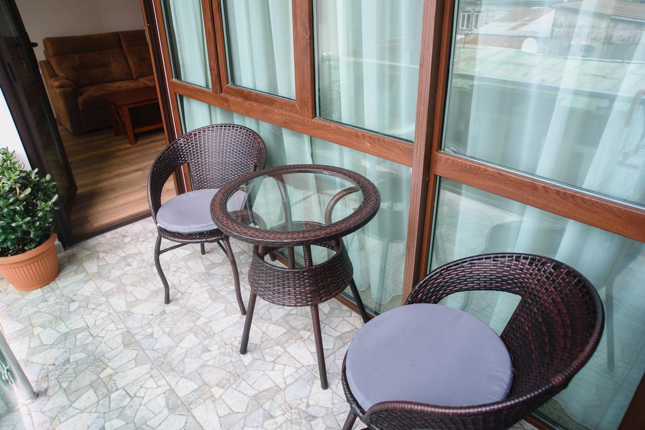 Boulevard Apartment บาทูมิ ภายนอก รูปภาพ
